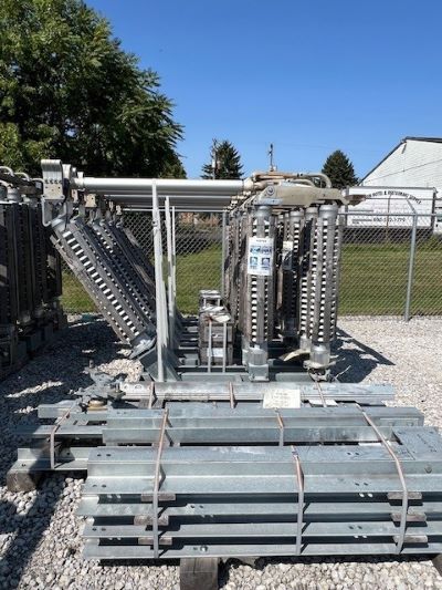 Two (2) Vertical Break Switches (0710054436)